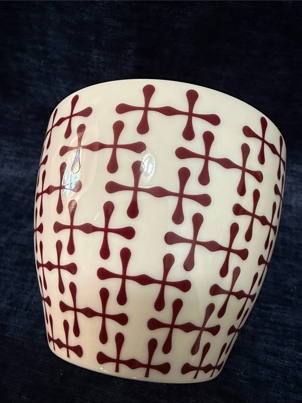 Starbucks 2010 New Bone China Nesting Bowls Set of 3 Red White Green EC
